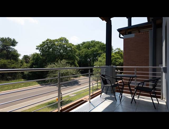 3 BEDROOM APARTMENT FOR SALE IN SINOVILLE